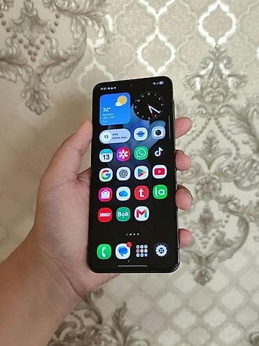 samsung fold 4: Samsung Galaxy Z Flip 4, 256 GB, rəng - Qara, Barmaq izi, Simsiz şarj, İki sim kartlı — 3