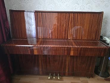 Upright pianino “Belarus” – klassik akustik model - Korpus: cilalı — 2