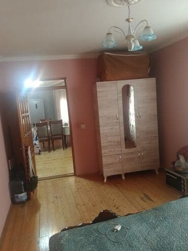upd qesebesinde kiraye evler: УПД 3 комнаты, 62 м², Средний ремонт — 8