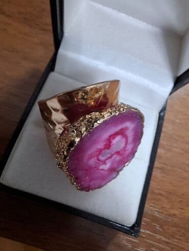 qizil halqa qolbaqlar: Bijuteriya
Teze.
Бижутерия. Кольца перстни. Все новое. В наличии — 11