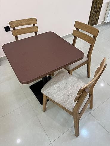 sederek stullar: Stol və stullar yeni kimidir Masaların ölçüləri 70x70sm. və — 1