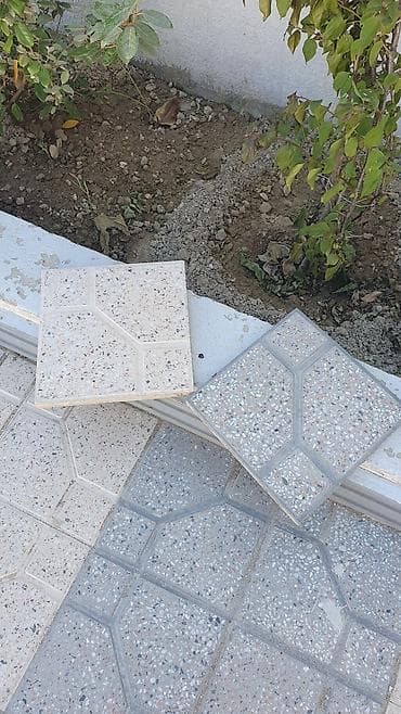 Təmiz tamet daşları satılır (30x30 sm) – 24.3 kv.m (270 ədəd) Hovsanda
