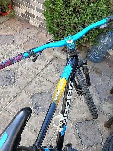 sumqayit velo: ADORE markalı velosiped. Qara-göy rəng kombinasiya ilə yığılmış — 3