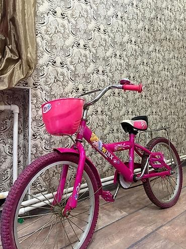 Uşaq velosipedi – Winx temalı, parlaq çəhrayı rəng. Xüsusiyyətlər: - — 1