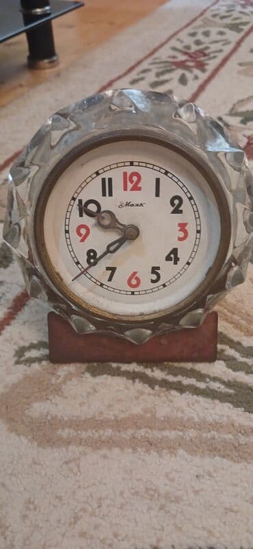 kohnə pullar: Qedimi saat — 1