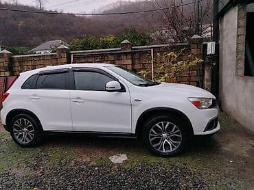 avito az: Mitsubishi Outlander ağ rəngli kompakt krossover. Xarici: - Zərif — 2