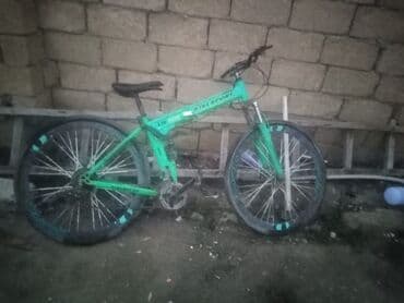 velosipet sekilleri: Yaşıl rəngli dağ velosipedi - Rəng: parlaq yaşıl, qara detallarla - — 2