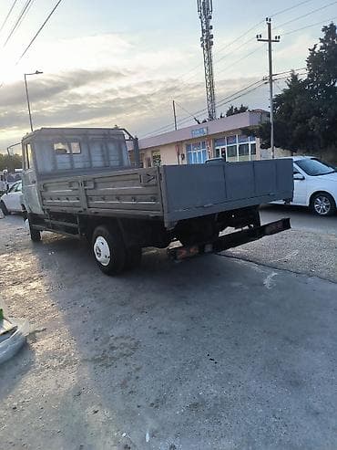 varta: Yük maşını üçün kabina və mühərrik hissəsi təqdim olunur. Şəkillərdə — 8