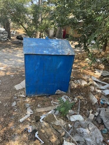 itlər ucuz: Metal it dalağı, dörd künclü quruluşa malikdir və damı yüngül şəkildə — 1