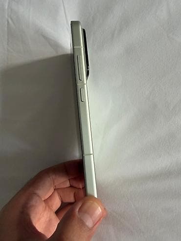 hyperx cloud alpha s: Xiaomi 15, 256 GB, rəng - Yaşıl, 
 Barmaq izi — 5