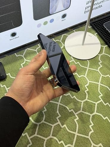 iphone 7 qiymet: IPhone 13 Pro Max, 512 GB, Space Gray, Face ID — 3