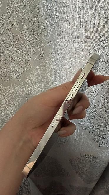 ayfon 7 32 gb: IPhone 14 Pro Max, 256 GB, Gümüşü, Barmaq izi, Simsiz şarj, Face ID — 3