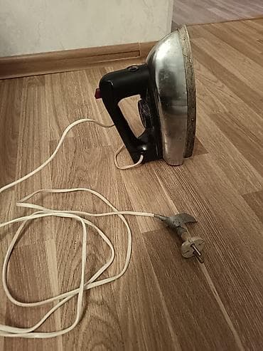 Бытовая техника: Klassik elektrik ütüsü - Korpus: metal üst hissə, klassik üçbucaq — 1