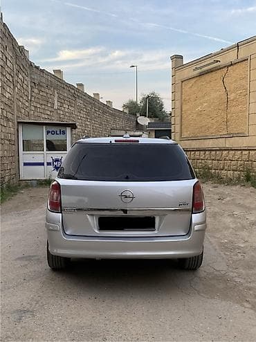 Opel Astra: 1.4 l | 2007 il 355000 km Universal — 2