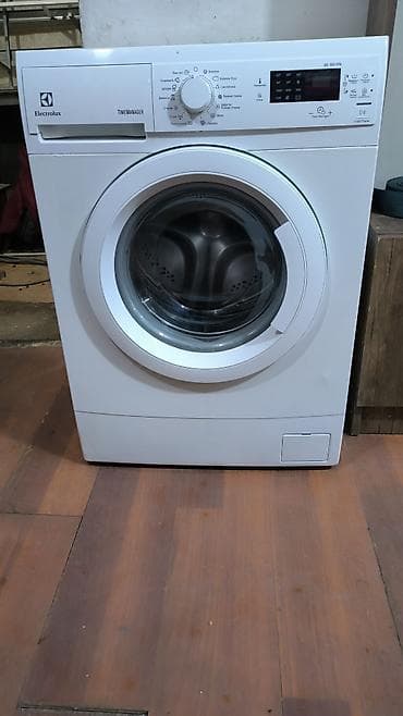 19 litr su: Paltaryuyan maşın Electrolux, 6 kq, İşlənmiş, Avtomat, Qurutmasız, Kredit yoxdur, Ünvandan götürmə, Pulsuz çatdırılma, Ödənişli çatdırılma — 1