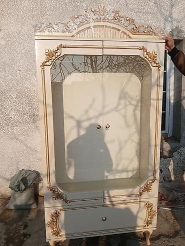 işlenmiş dolablar: Şüşəli dolab vitrini — 3