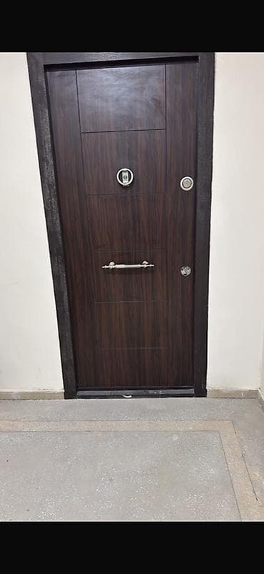 qapi dekoru: Daxili giriş üçün metal təhlükəsizlik qapısı - Material: möhkəm metal — 1