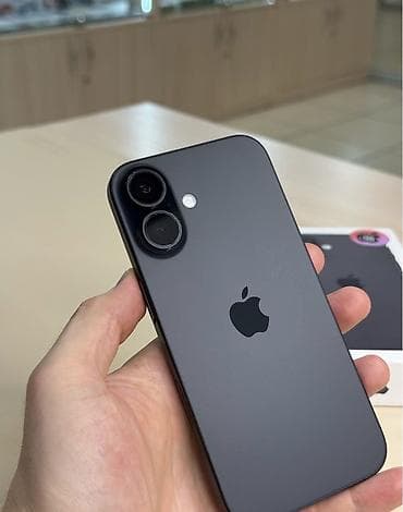 IPhone 16, 128 GB, Black Titanium, Zəmanət, Simsiz şarj, Face ID — 3