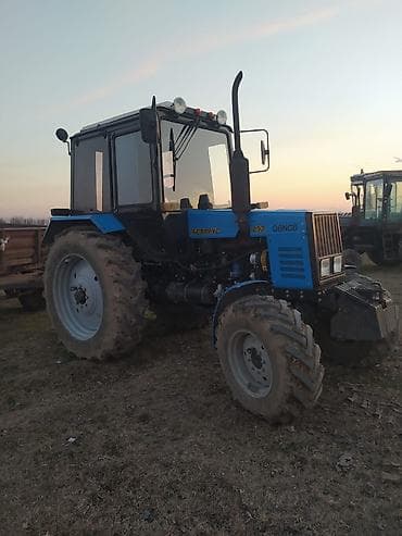 lizinq satilan avtomobiller: Belarus 892 traktoru – Gəncə Avtomobil Zavodu istehsalı (MTZ — 1