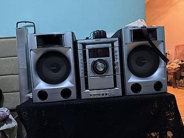 İşlənmiş Sony Kolonka, Növ - Bluetooth, rəng - Gümüşü