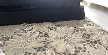 PS4 (Sony PlayStation 4): PS4 Slim oyun konsolu paketi - Model: Sony PlayStation 4 Slim (qara) — 5