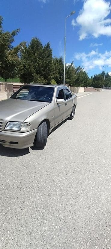 mercedes ce 220: Mercedes-Benz C 200: 2 l | 1999 il Sedan — 2