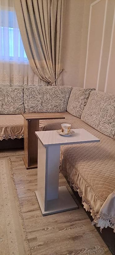 Jurnal masası, Açılmayan, Laminat, Künc masa