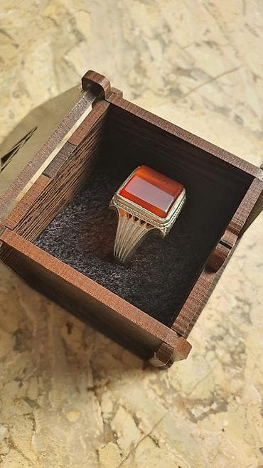 Şəxsi əşyalar: Üzük, Gümüş, 916 Əyar, Əqiq — 1