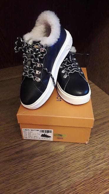 krosofka: Ölçü: 36, rəng - Qara, Yeni — 1