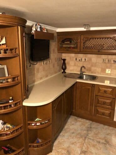 20 yanvarda 2 otaqli evler: Bakı, Sahil qəsəbəsi, 3 otaqlı, Köhnə tikili, m. Sahil, 90 kv. m — 3