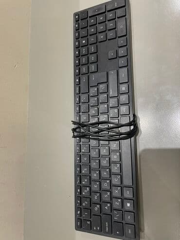 monoblok qiymetleri: Gümüşü rəngdə, Acer brendinə məxsus monoblok kompüter. Kompüterin arxa — 5