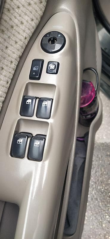 honda stream 2001: Hyundai Tucson: 2 l | 2004 il Universal — 10