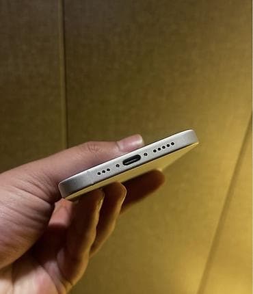iphone 16e azerbaycan: IPhone 16, Ağ, Zəmanət, Simsiz şarj, Face ID — 4
