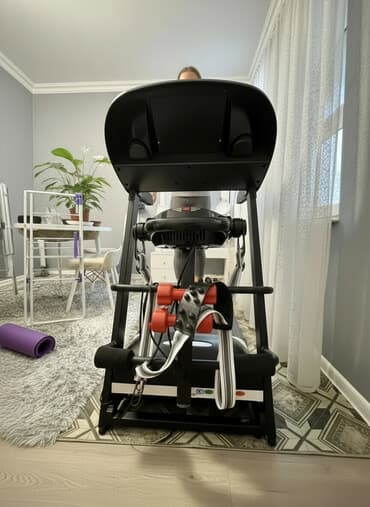 Elektrikli qaçış trenajoru – “SPORT” paneli ilə Xüsusiyyətlər: -