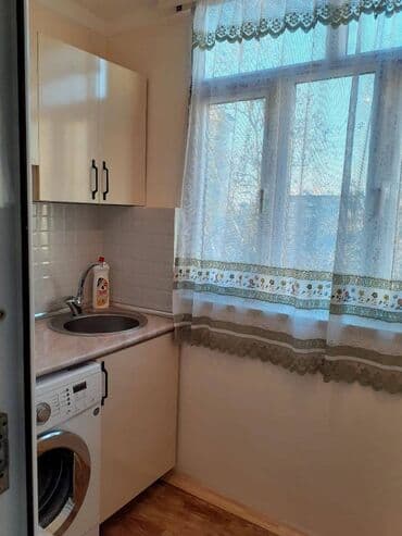 razinde 1 otaqli menzil: Bakı, 2 otaqlı, Köhnə tikili, m. Neftçilər, 40 kv. m — 10