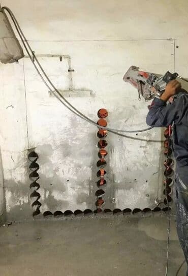 ikinci əl seyf qapi: Beton kesen beton deşen beton kesimi beton deşimi betonlarin kəsilməsi — 5