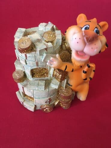 şuşa qalası maketi: Статуэтка - знак зодиака с денежными единицами как символ — 3