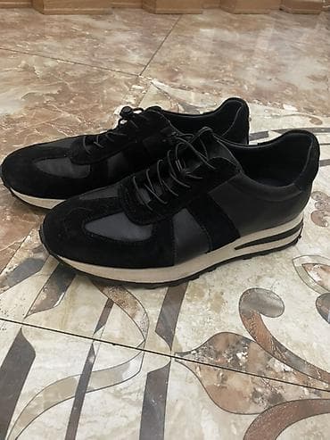 sport ayaqqabilar: Qara rəngli kişi krossovkaları BaGozza krossovkaları satılır. İdeal — 1