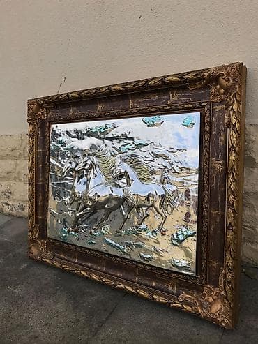 Ovçuluq və balıqçılıq: Məhsul: Çərçivəli relyef tablo – qaçan atlar kompozisiyası En- 72 sm — 3