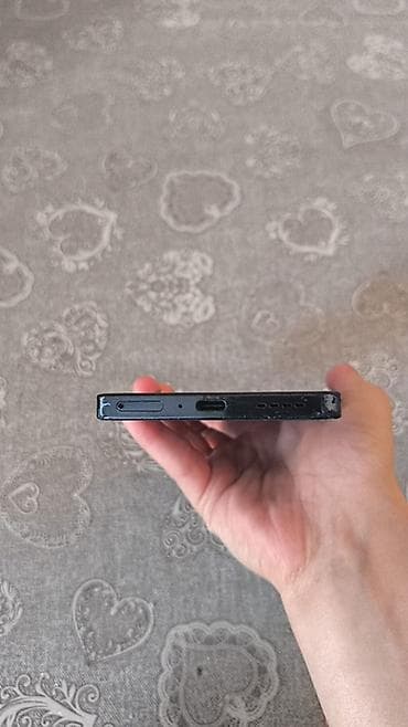 samsung a2 core: Məhsul: Android smartfon - Ekran: Tam ekran, ön kamera üçün mərkəzi — 2