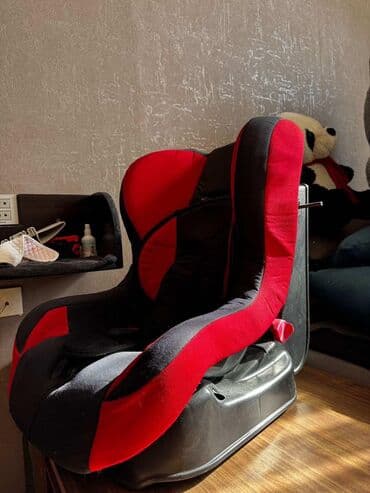 Milana…. Uşaq avtomobil oturacağı - Rəng: qırmızı-qara - Korpus