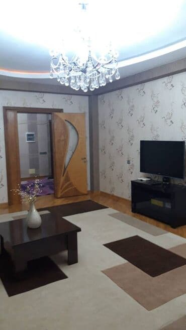 8 mikrorayon: Xətai metrosuna 16 mertebeli binanın 8-ci mərtəbəsində yerləşən — 11