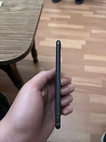 iphobe se 2016: IPhone SE 2020, 64 GB, Qara, Barmaq izi — 2