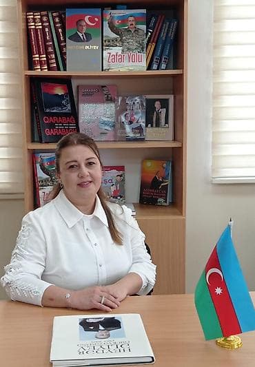 acar dəsti: Qara rəngli elektrik aksesuarları dəsti Məhsulun tərkibi: - 1 ədəd — 10