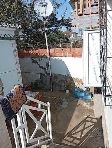 Ceyranbatan Köhnə qəsəbədə Kiçik həyətyanı sahəsi olan həyət evi hər — 1