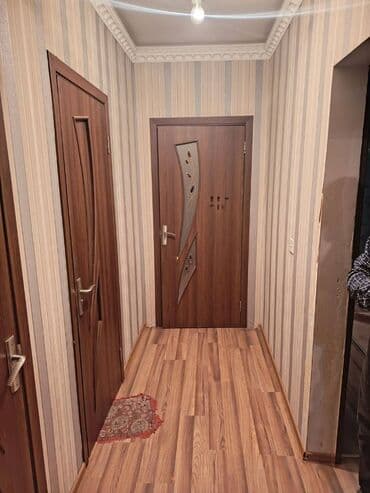 şəhər bağları mənzil satılır: Bakı, Yeni Günəşli Massiv D, 3 otaqlı, Köhnə tikili, m. Xalqlar Dostluğu, 62 kv. m — 4