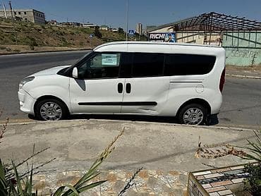 e 3 2: Fiat Doblo: 1.5 l | 2012 il 38000 km Van/Minivan — 2