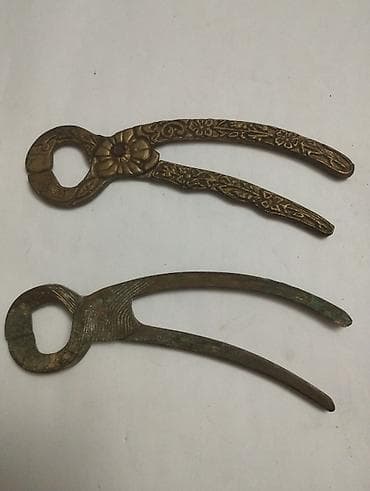 qoz lepesi: Bir ədədi 15 AZN - Material: bürünc ərintisi - Üslub: klassik və — 2
