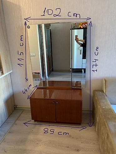 usta qapi: Tualet masası və güzgü dəsti - Üç bölməli böyük güzgü: ortada sabit — 2