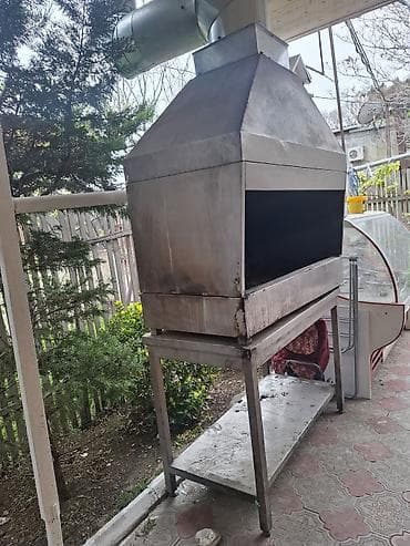kafe avadanligi: Sənaye tipli paslanmayan poladdan manqal/şiş kabab sobası və — 1